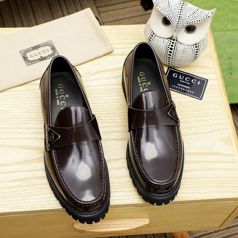 G*u*i leather shoes